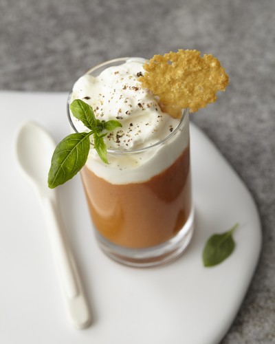 Tomato and Mozzarella Cappuccino mit Chablis 1er Cru Montée de Tonnerre