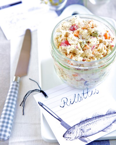 Forellen-Rillettes auf Kümmel-Fenchel-Brot - AOC Chablis 1er Cru - Chardonnay 