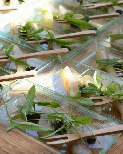 Mit Salz gebeizte Crisenon-Forelle und Petit Chablis