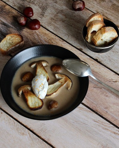 Steinpilz-Esskastanien-Cremesuppe mit Chablis Premier Cru